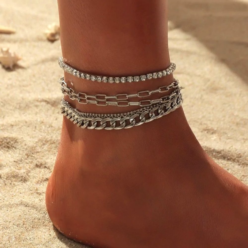 Four gold strands Ankle bracelets. - Picture 3 of 3